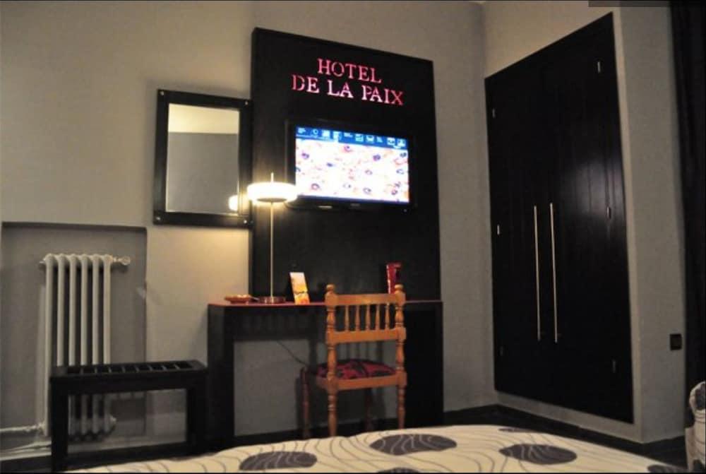 Hotel De La Paix Fès Exteriör bild